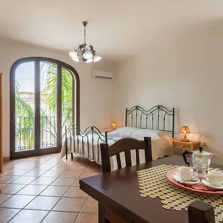 Monolocale 900 * 拉卡里