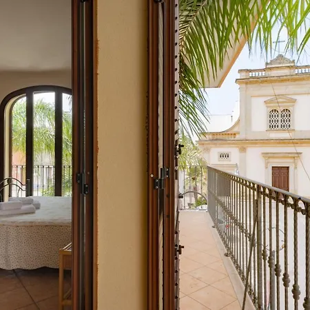 公寓 Monolocale 900 *